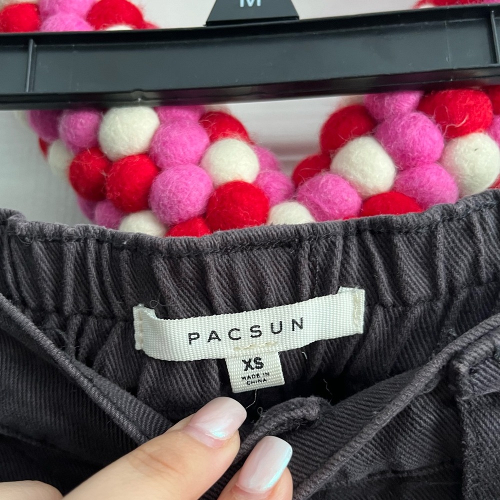 straight pants